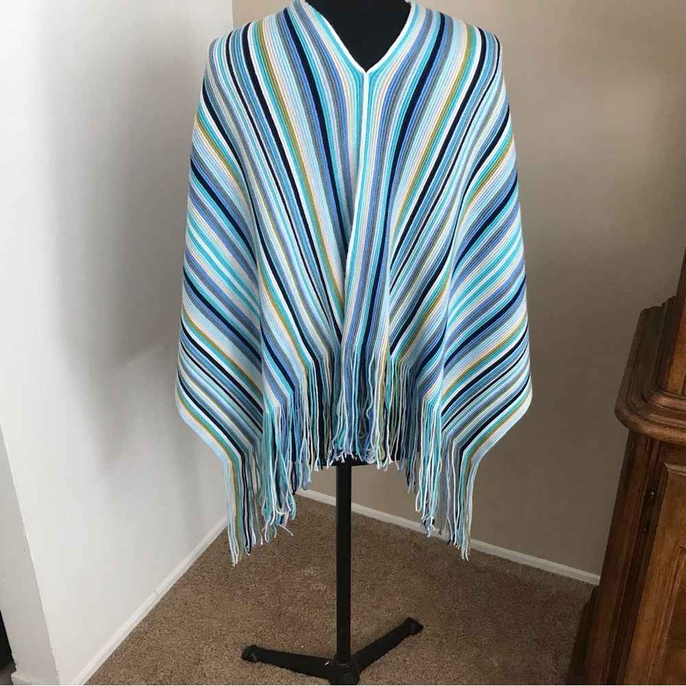Currency Multi-colored Crochet Fringe Asymmetrical Poncho Blue Aqua White OS